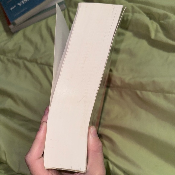 BNWOT Veterinary Dictionary 4th Edition - Picture 7 of 8